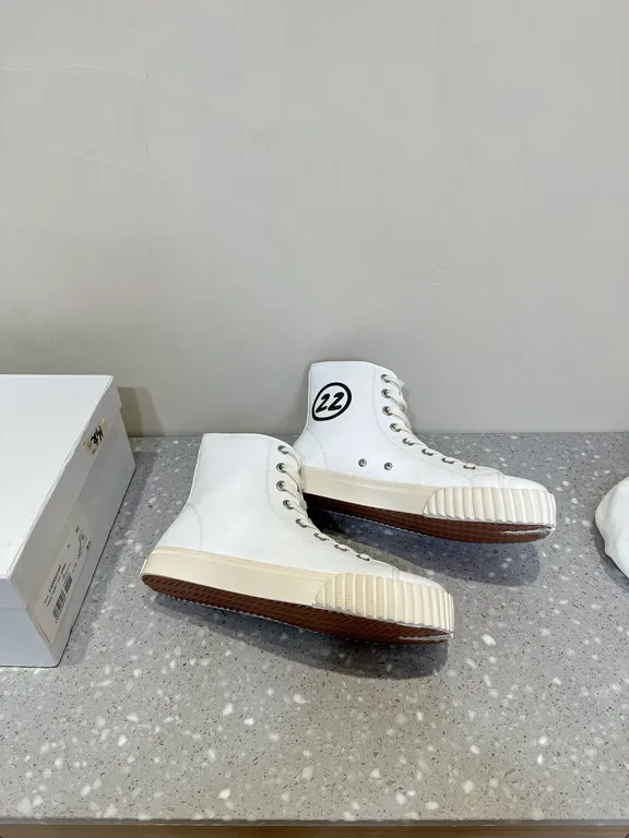 Maison Margiela Shoe 